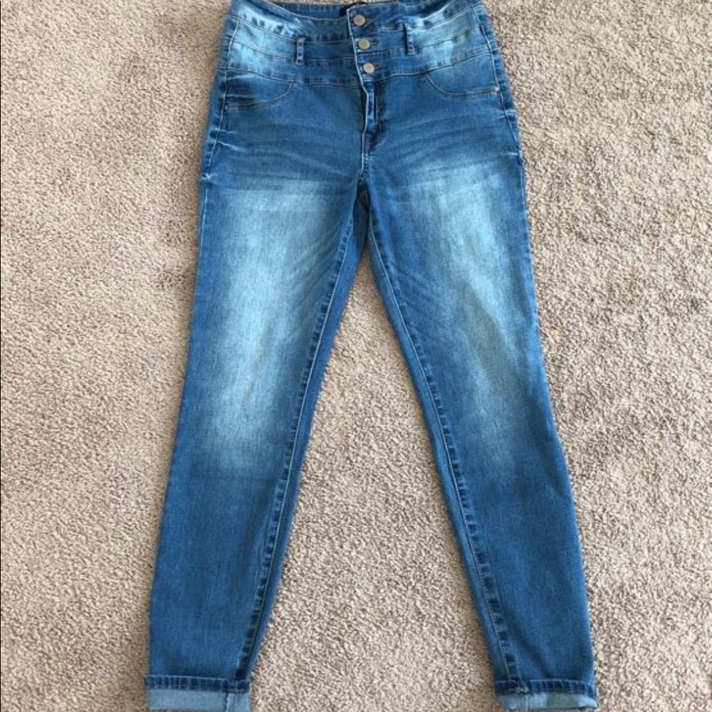 Refuge high waisted jeans size 8